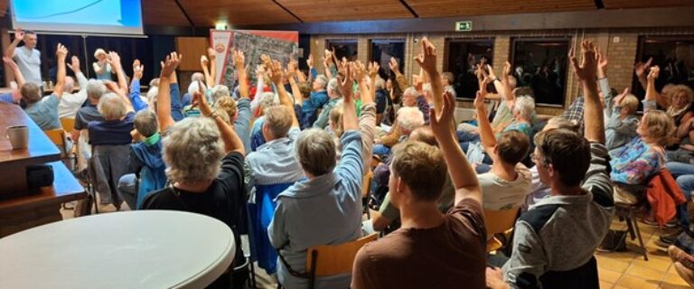 Een volle zaal op de bewonersavond van 4 september